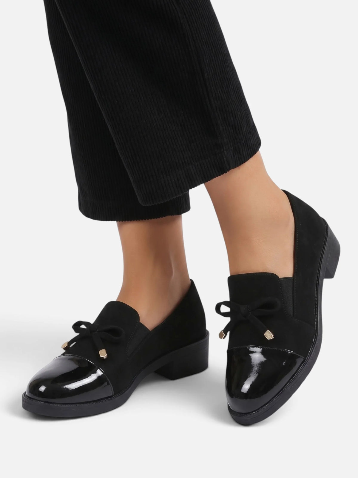 Women's Suede Look Patent Toe Bow Loafers