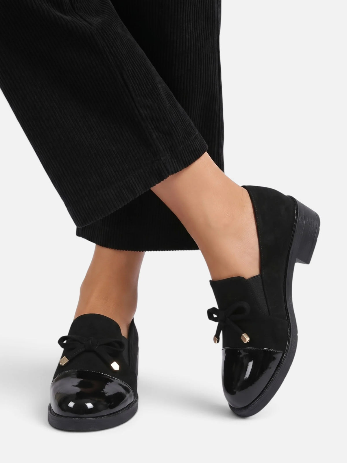 Women's Suede Look Patent Toe Bow Loafers