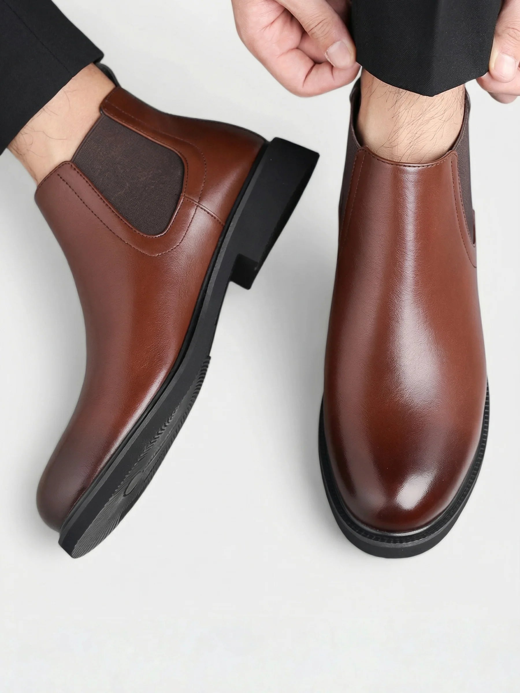 Men's Leather Fur-Lined Chelsea Boots