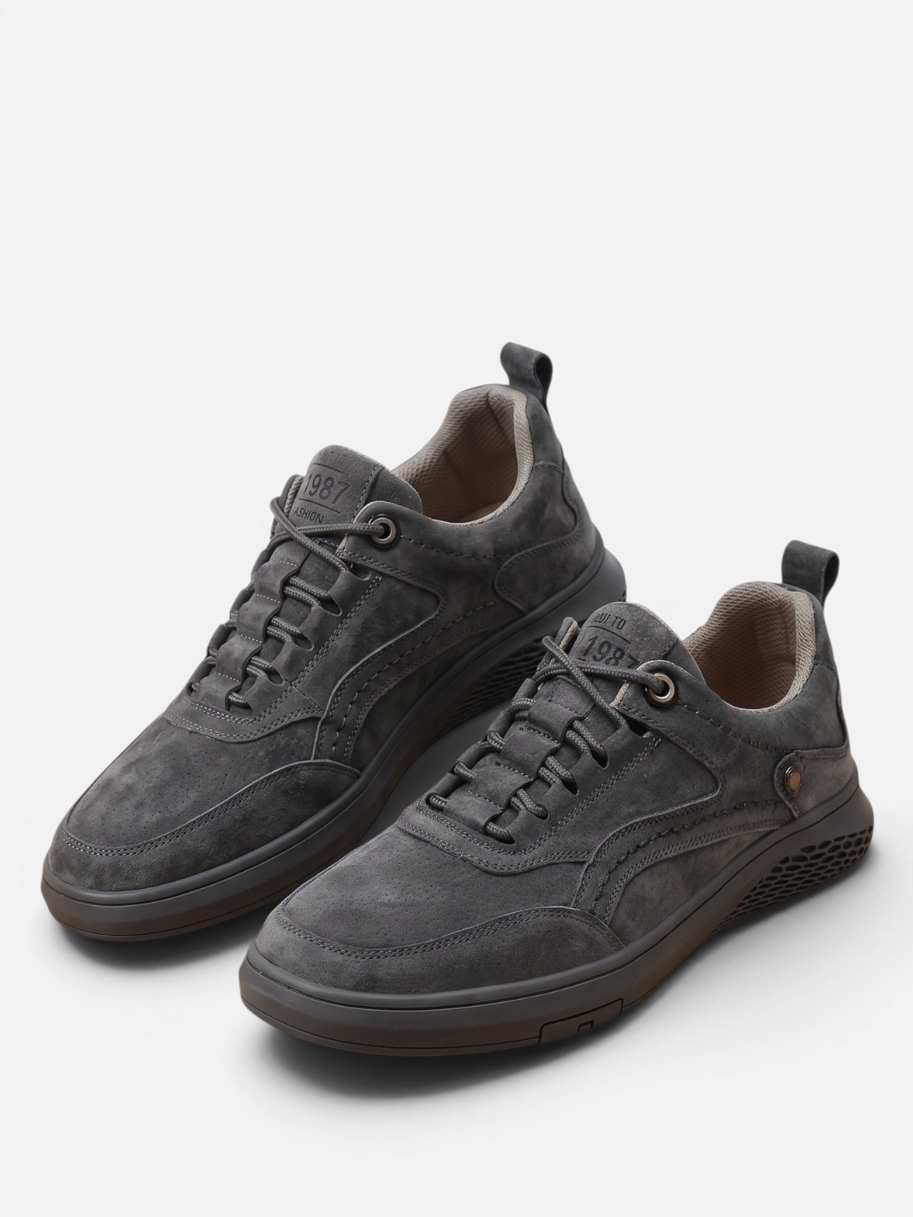 Men's Retro Suede Lace-Up Sneakers