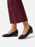 Women's Knit Pointed Toe Cushioned Wedge Pumps